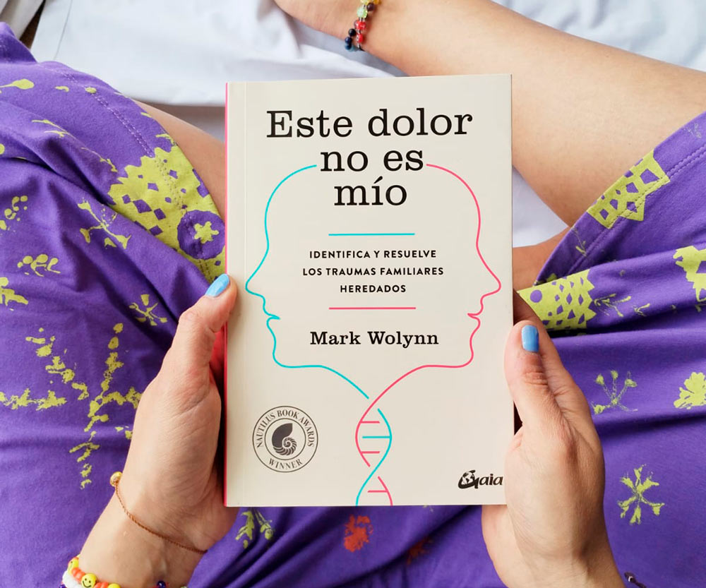 De qué trata el libro Este dolor no es mío? - Librería en Medellín